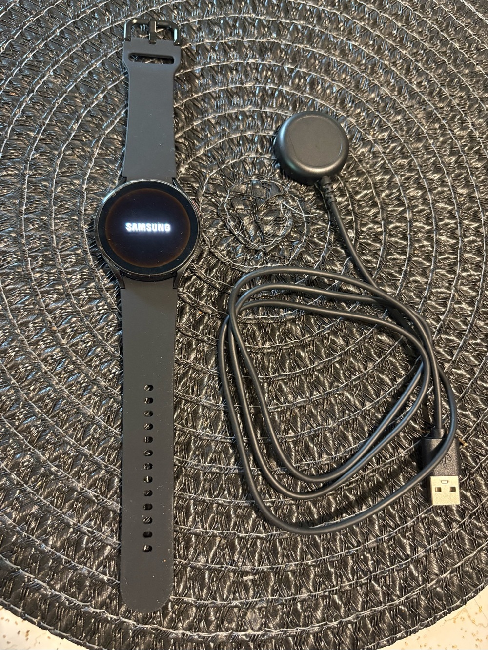 Samsung Galaxy Watch4 (44mm) LTE (Unlocked) Smartwatch - Black (SM-R875U)